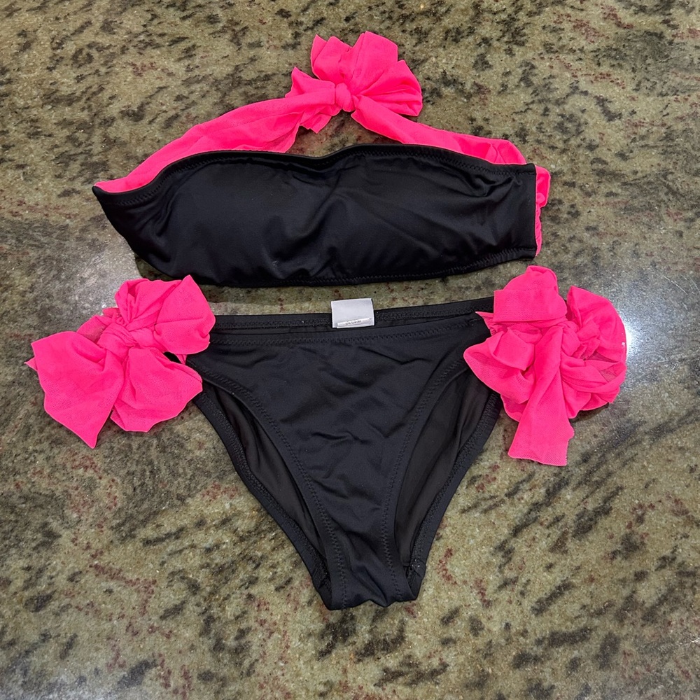 Black and Pink Women's Swimwear Set